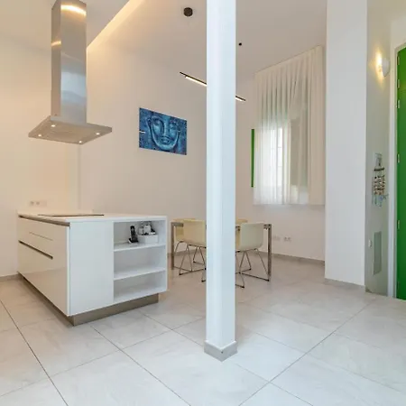 Little Nell Casa Compartida * Лас-Пальмас-де-Гран-Канарія