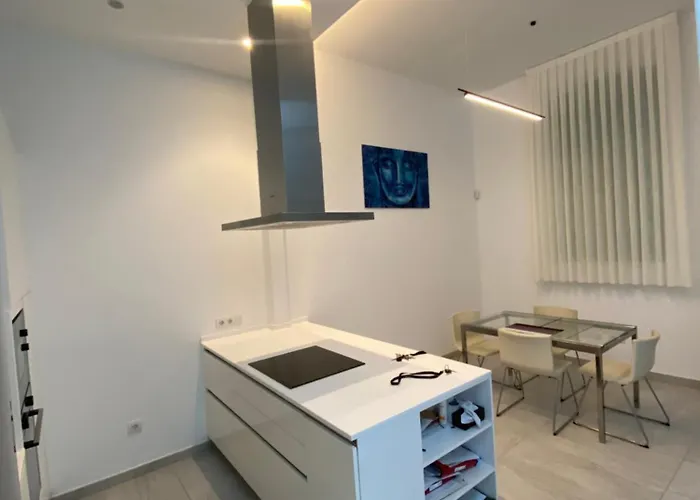 Little Nell Casa Compartida Apartment